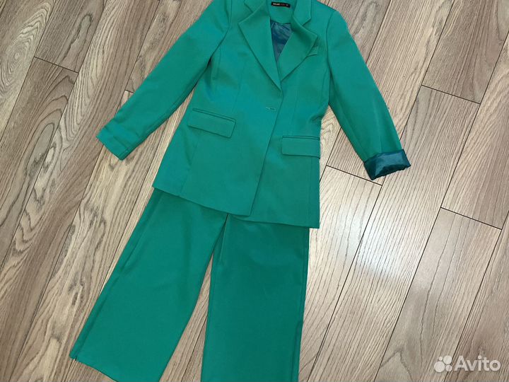 Костюм тройка для девочки рост 140