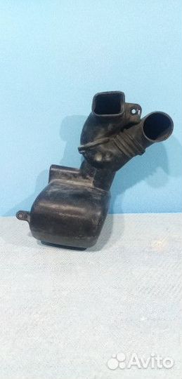 Резонатор воздушного фильтра Subaru Legacy 3