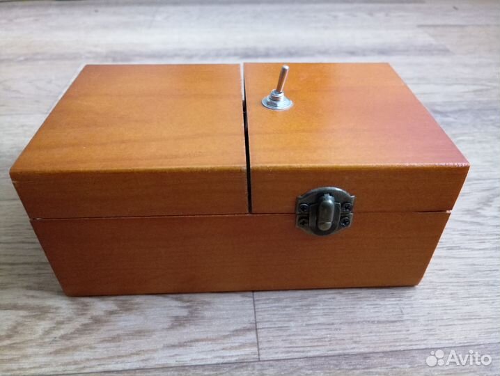 Бесполезная коробка своими руками / DIY Useless Box