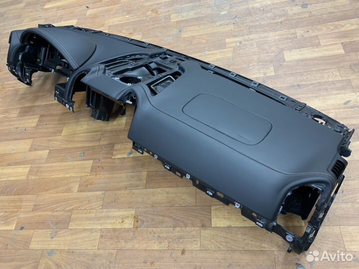 Porsche Cayenne 2015 Торпедо