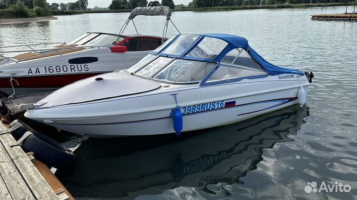 Катер Glastron MX175