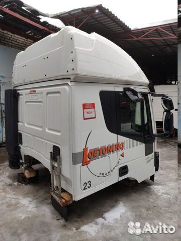 Кабина Ивеко Стралис узкая высокая мех. 2013-2019г