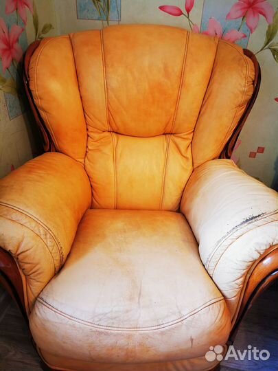 Кожаное кресло бу