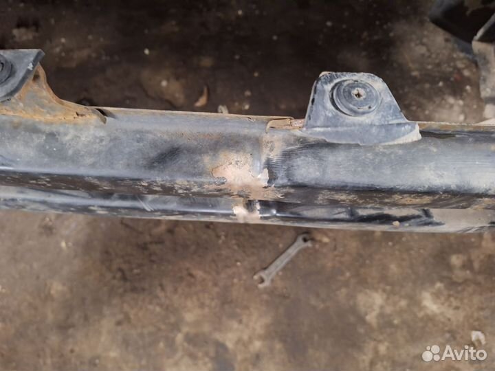 Усилитель переднего бампера Chevrolet aveo t250