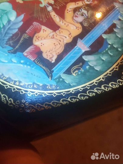 Шкатулка деревянная