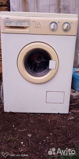 Стиральная машина на запчасти zanussi