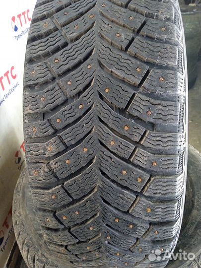 Michelin X-Ice North 4 205/55 R16