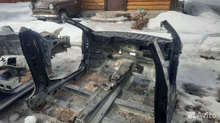 Средняя часть peugeot 308