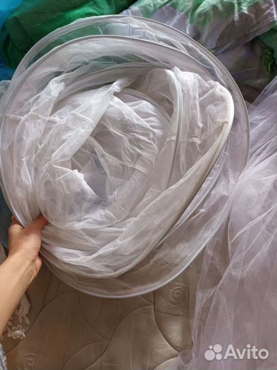 Свадебное платье(не новое)