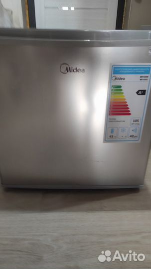 Продам мини холодильник