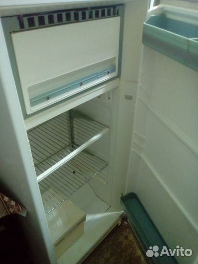 Продам холодильник рабочий бу