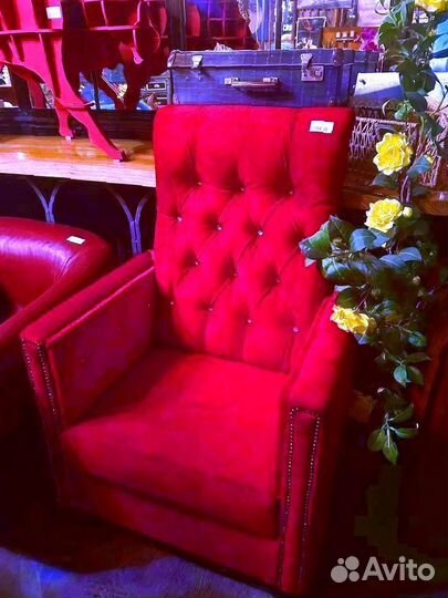 Кресло-трон красное
