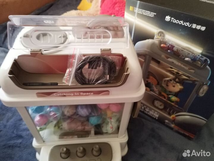 Игровой автомат хватайка с игрушками