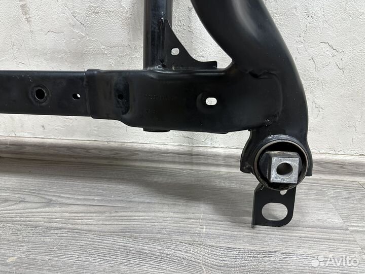 Подрамник передней подвески Mercedes A1673308300