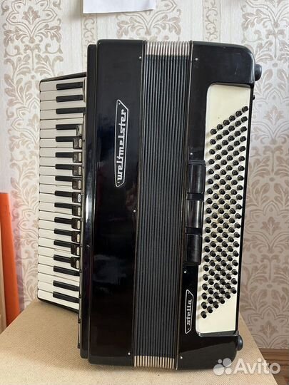 Аккордеон Weltmeister Stella Германия