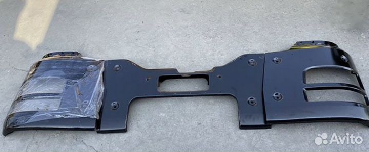 Бампер howo T5G средняя часть / 810W41610-5663