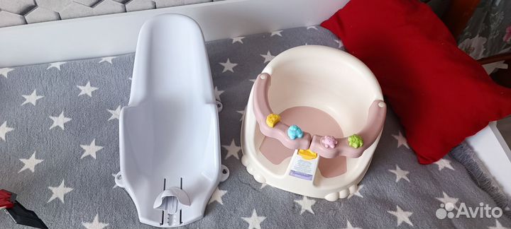 Стульчик kidfinity и горка для купания малыша