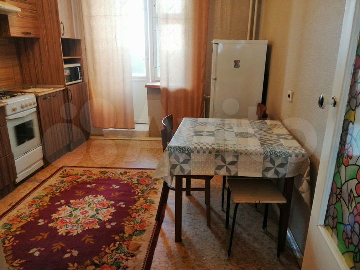 2-к. квартира, 60 м², 5/10 эт.