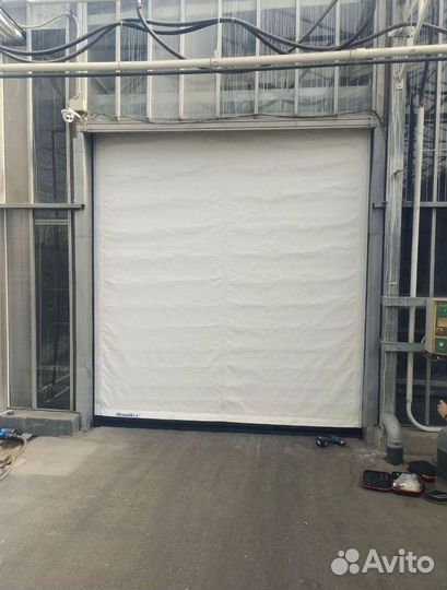 Гаражные секционные ворота с установкой