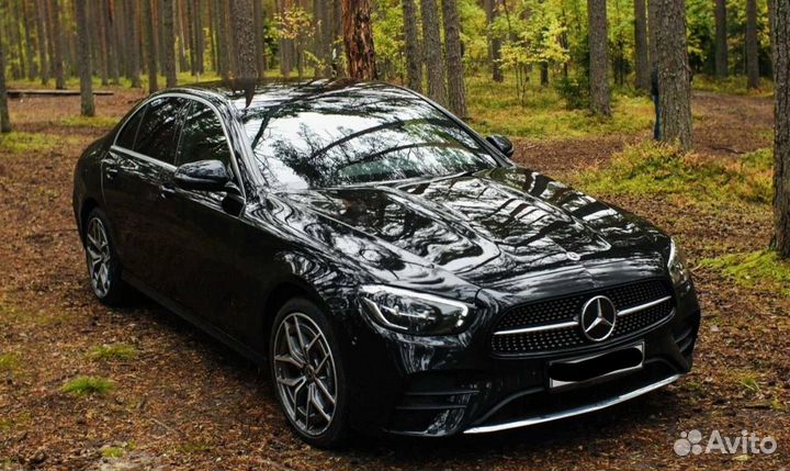 Требуется водитель на Mercedes тариф бизнес