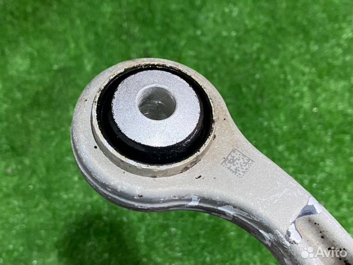 Рычаг задней подвески нижний задний правый