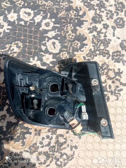 Фонарь задний правый Nissan Presage U30