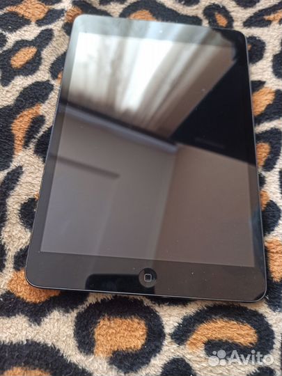 iPad mini планшет