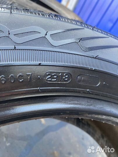 Nokian Tyres WR A4 225/55 R17