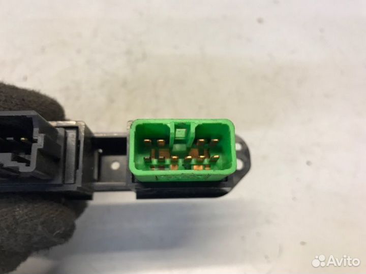 Кнопка аварийной сигнализации Mitsubishi Eterna