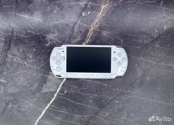 Sony PSP 3008 White(Новая,Комплект,320игр)