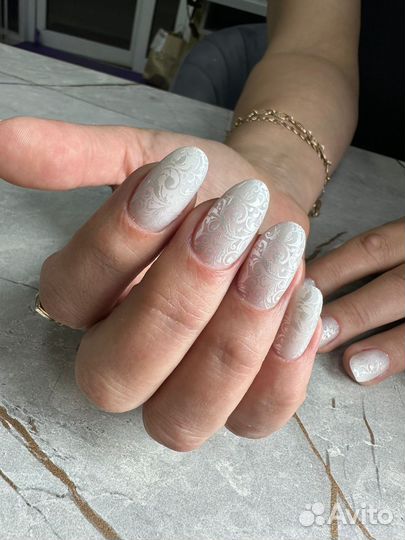 Услуги мастера маникюра