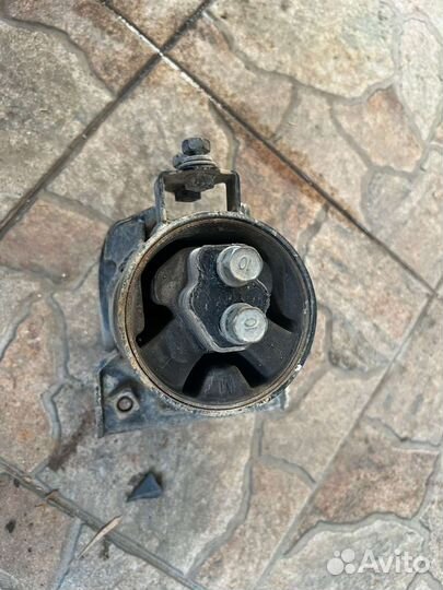 Опора двигателя Hyundai Getz