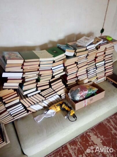 Книги 150 штука