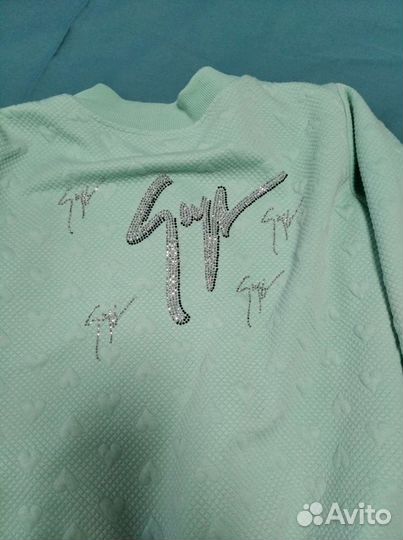 Вещи женские на 42-44 р