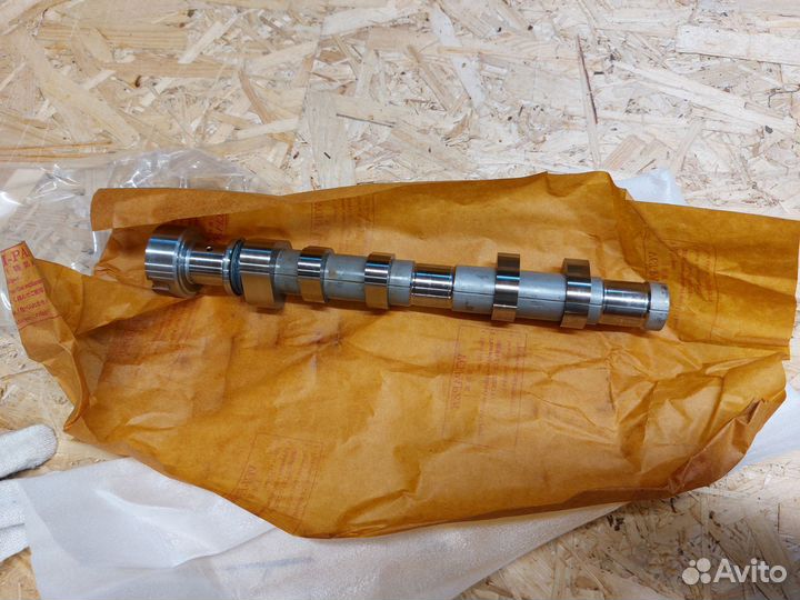 Распредвал впускной левый Subaru Legacy/Forester