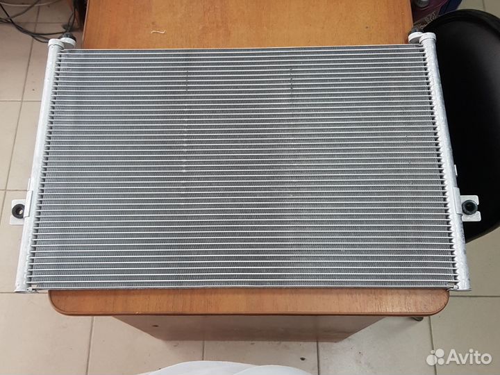 Радиатор кондиционера Hyundai H1 Starex