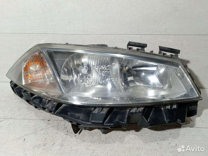 Фара передняя для Renault Megane 2 8200412742E