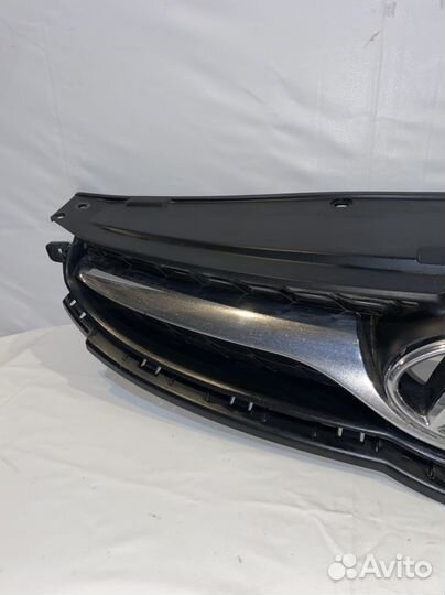 Hyundai Elantra 11- Решетка радиатора 085