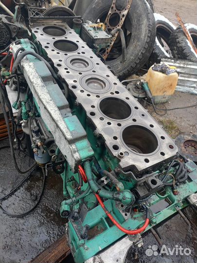 Поршня Volvo D12D