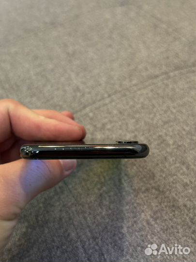 iPhone X, 64 ГБ