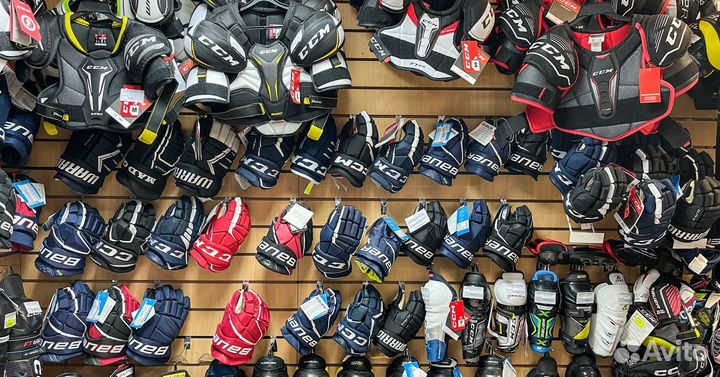 Хоккейные перчатки краги