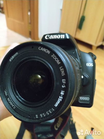 Зеркальный фотоаппарат canon 1000d