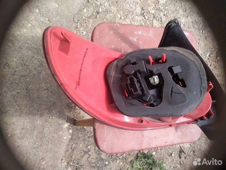 Задняя правая фара