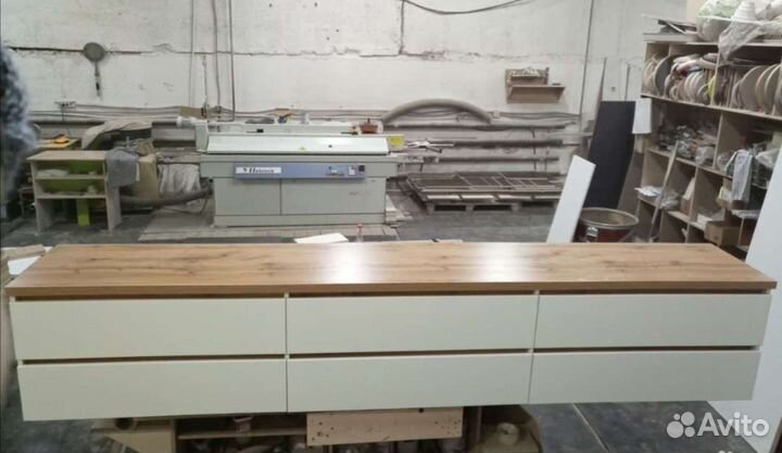 Полка настенная