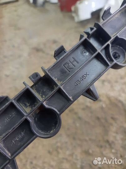 Mitsubishi outlander 3 кронштейн задний правый