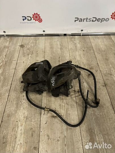 Суппорта передние Toyota Avensis