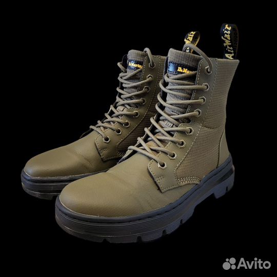 Dr Martens Combs 8 eye boots in khaki