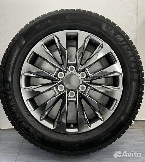 Новые.Оригинал.Toyota Land Cruiser 300 265/55r20