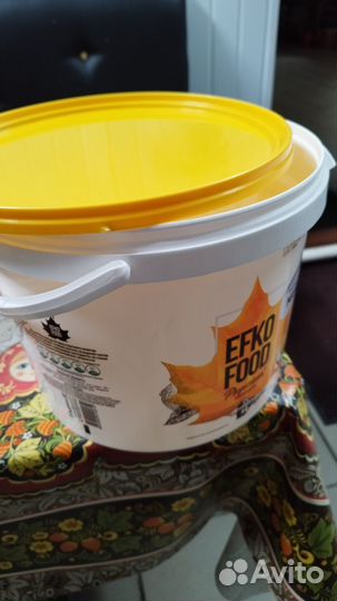 Ведро пластиковое с крышкой 10л