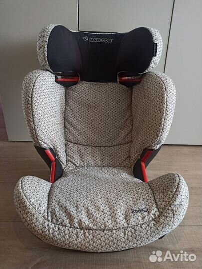 Автокресло Maxi Cosi